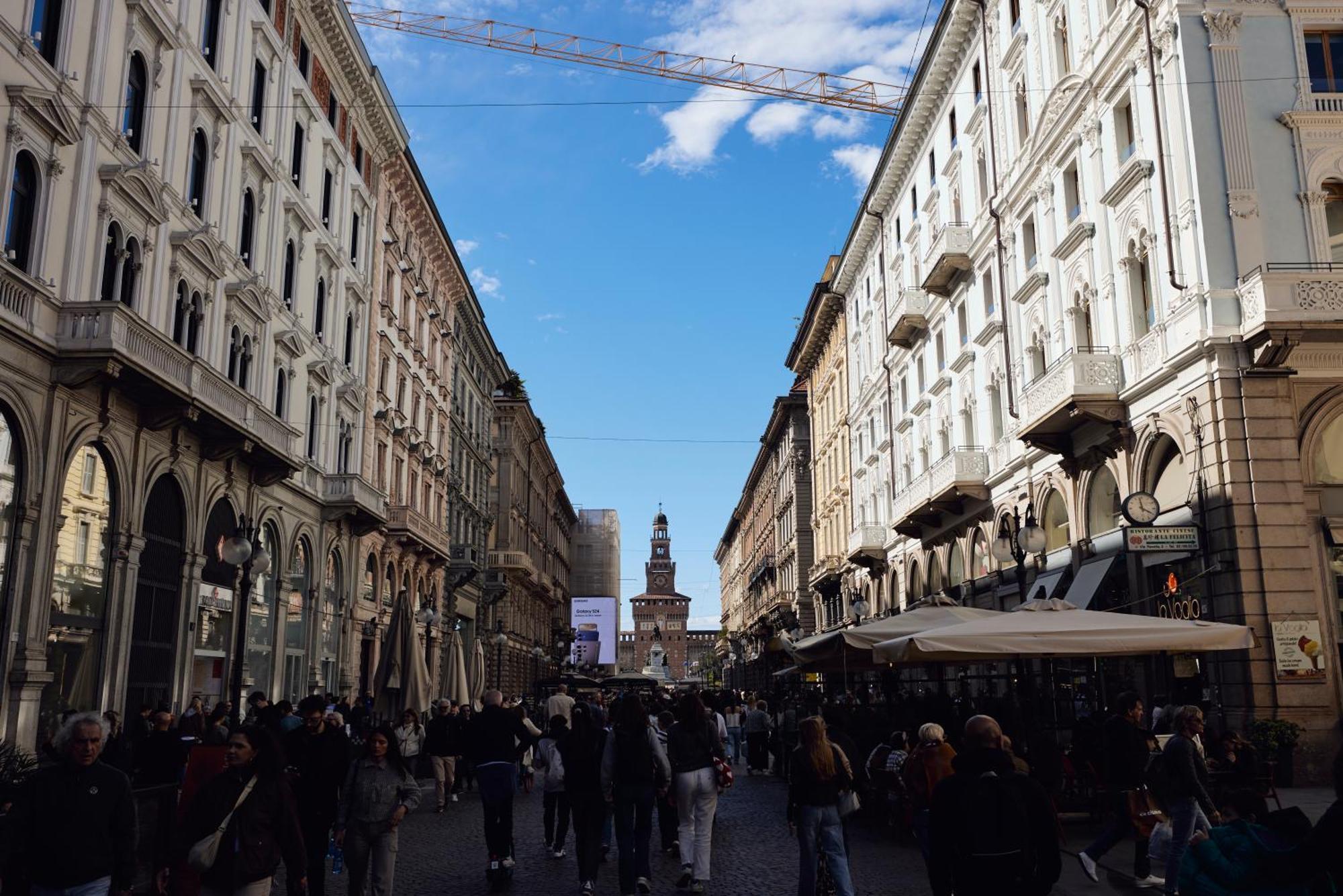 Suite Meravigli - Incredibile Posizione Duomo E Castello Milano Dış mekan fotoğraf